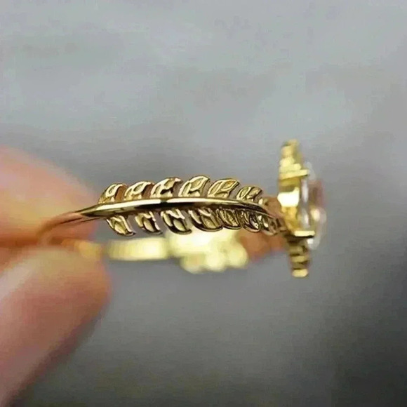 Beautiful 14k Gold Over Sterling Silver Marquise Diamond Ring - Picture 4 of 4